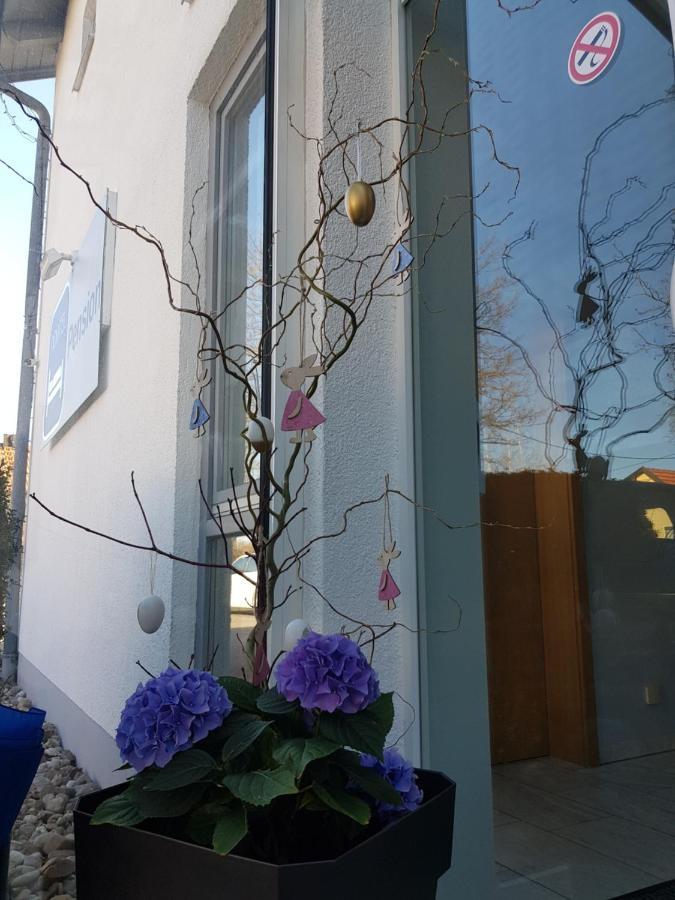 Novitel Pension Pliening - Muenchen Messe ภายนอก รูปภาพ