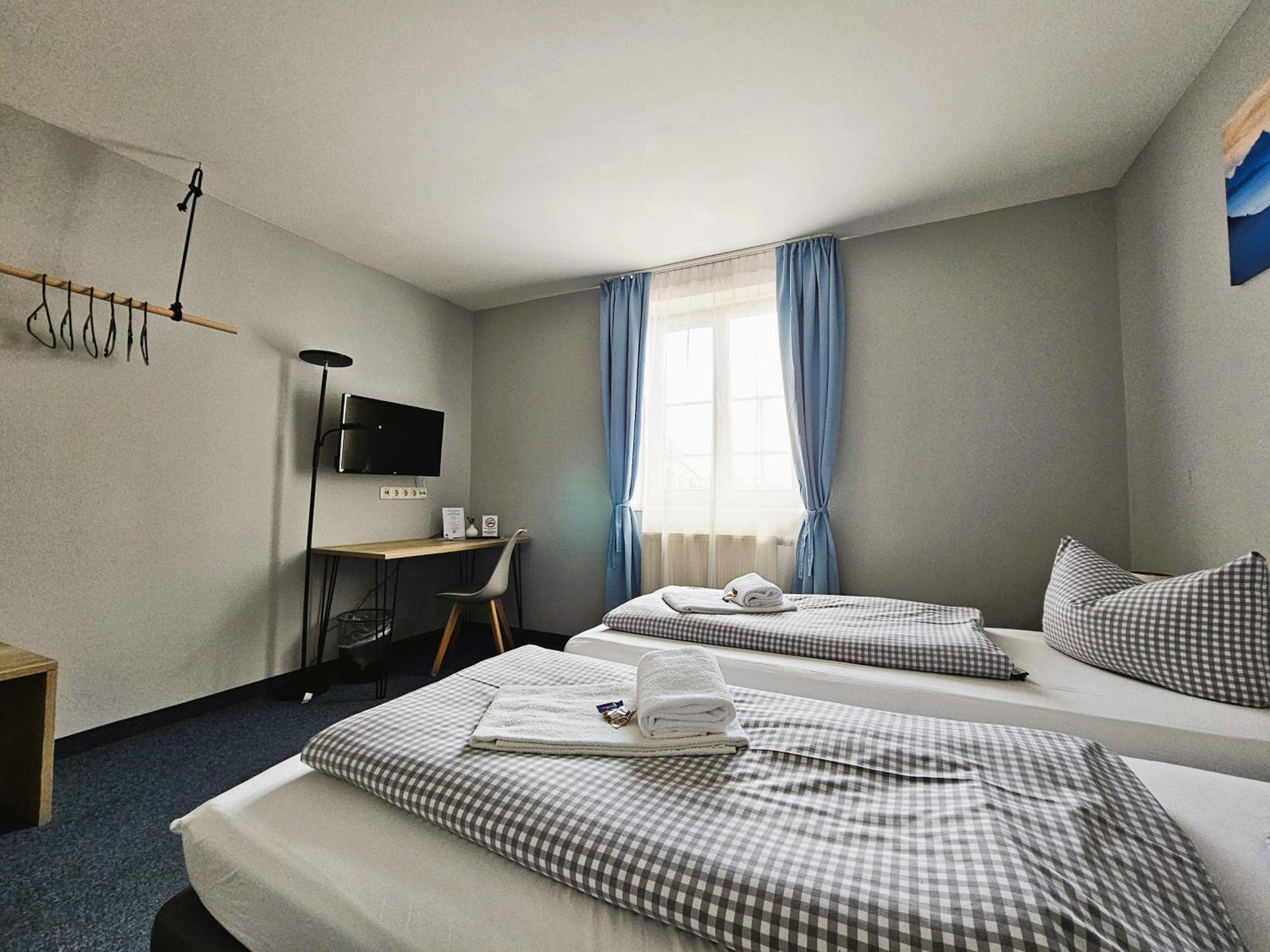 Novitel Pension Pliening - Muenchen Messe ภายนอก รูปภาพ