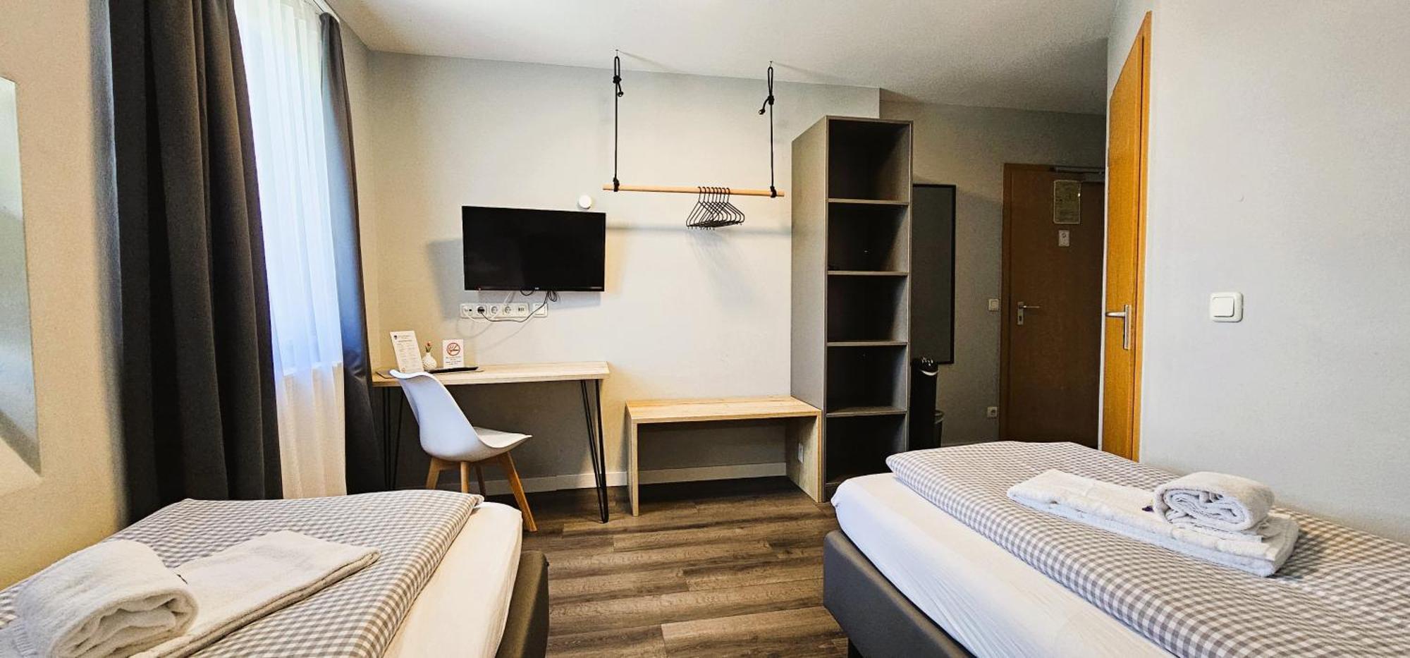 Novitel Pension Pliening - Muenchen Messe ภายนอก รูปภาพ