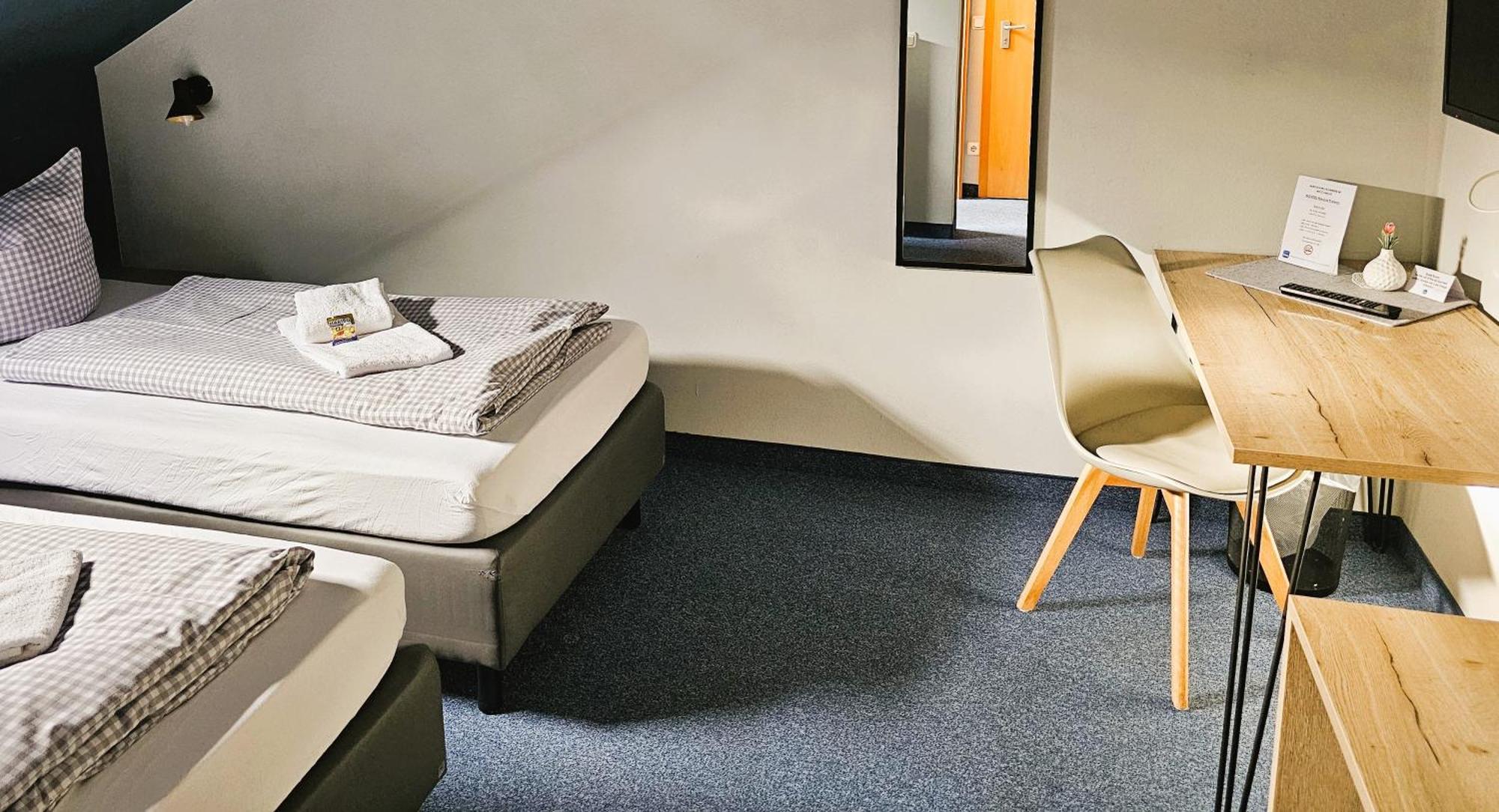 Novitel Pension Pliening - Muenchen Messe ภายนอก รูปภาพ