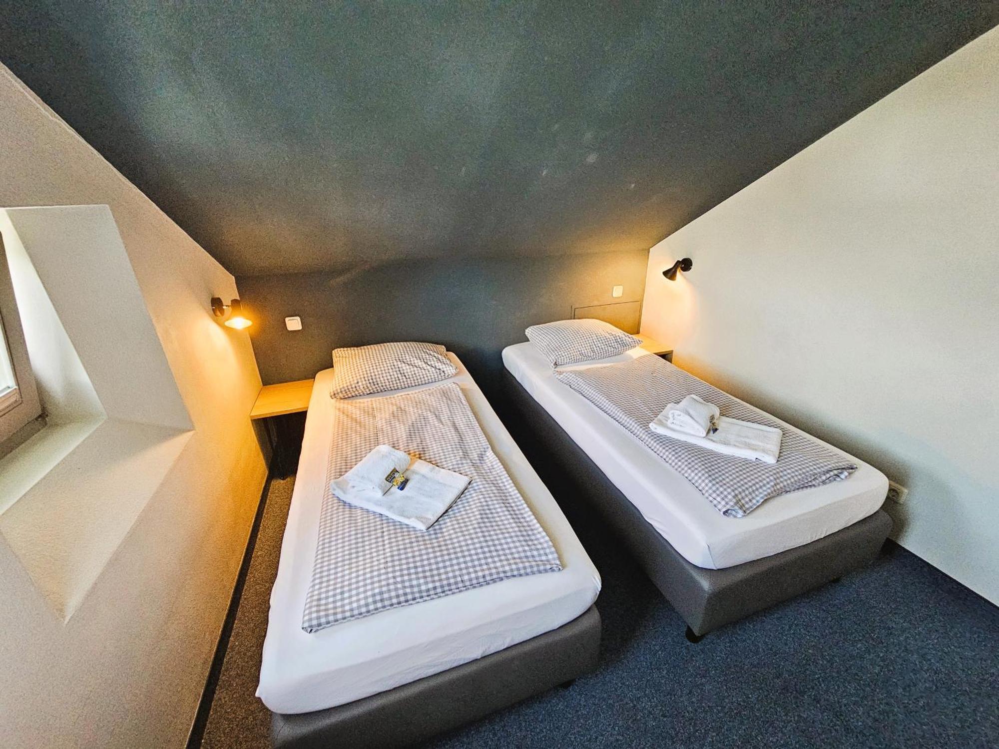 Novitel Pension Pliening - Muenchen Messe ภายนอก รูปภาพ
