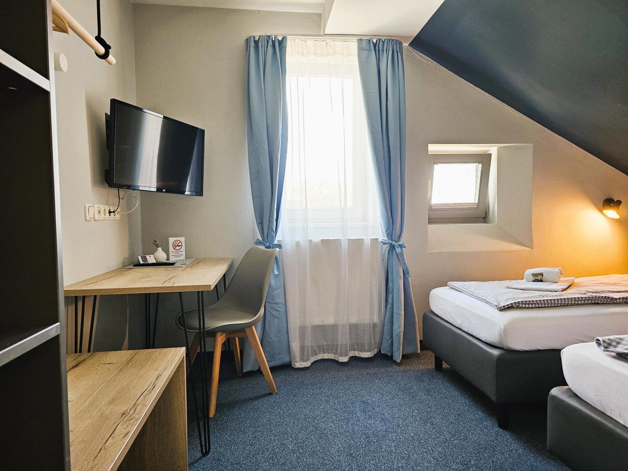 Novitel Pension Pliening - Muenchen Messe ภายนอก รูปภาพ